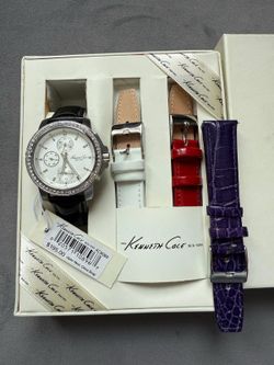 Beautiful brand new kenneth cole women watch set with brand new battery. (MUST SELL TODAY)