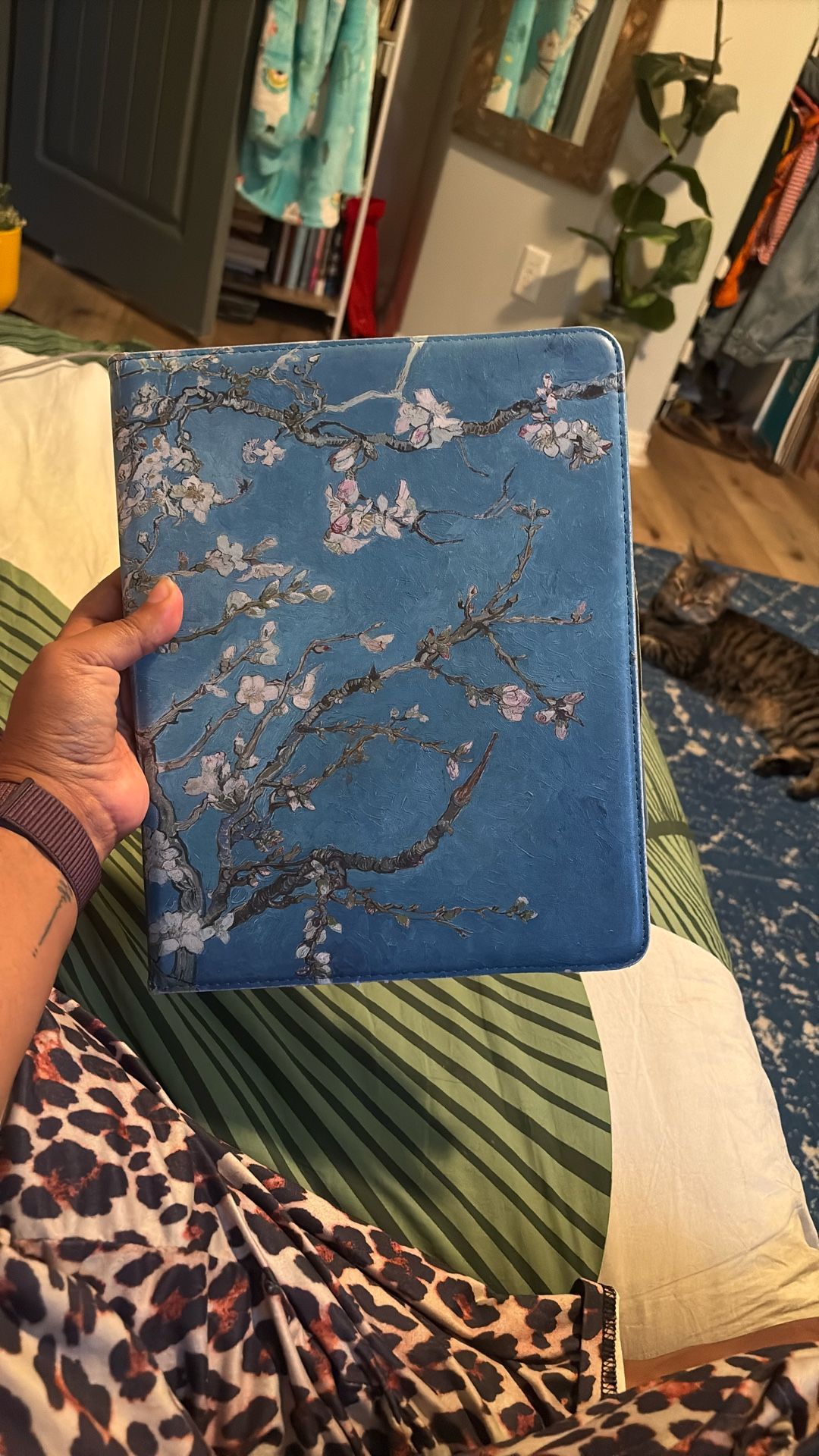 iPad Pro 13” 256 GB + Sketchboard Pro