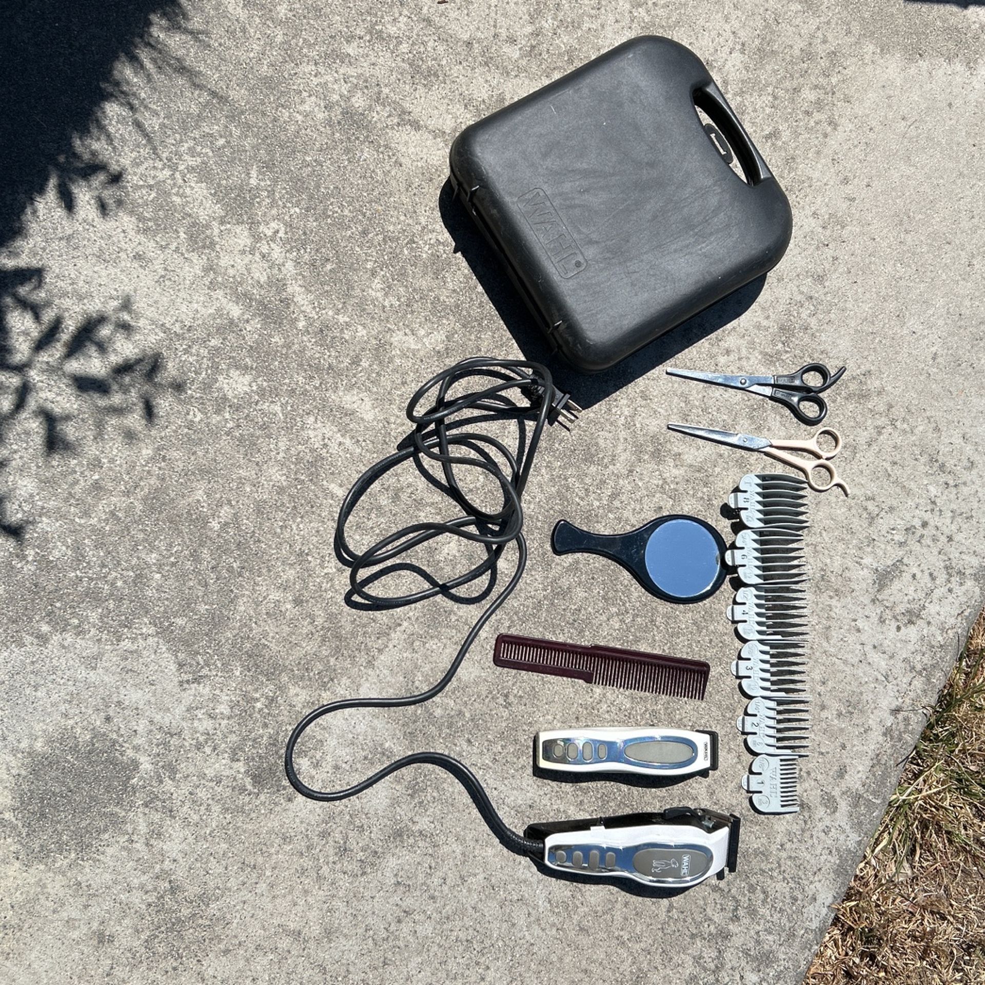Dog Grooming Kit. Wahl Brand
