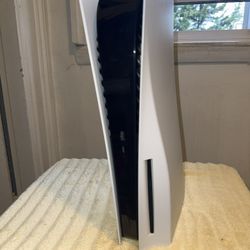 PlayStation 5 (Standard edition)