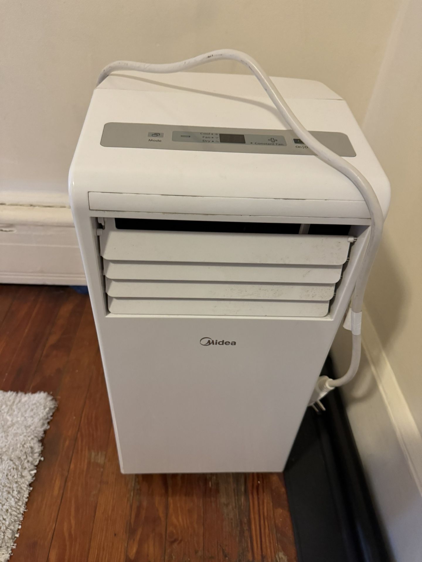 Midea 6000 BTU Air Conditioner