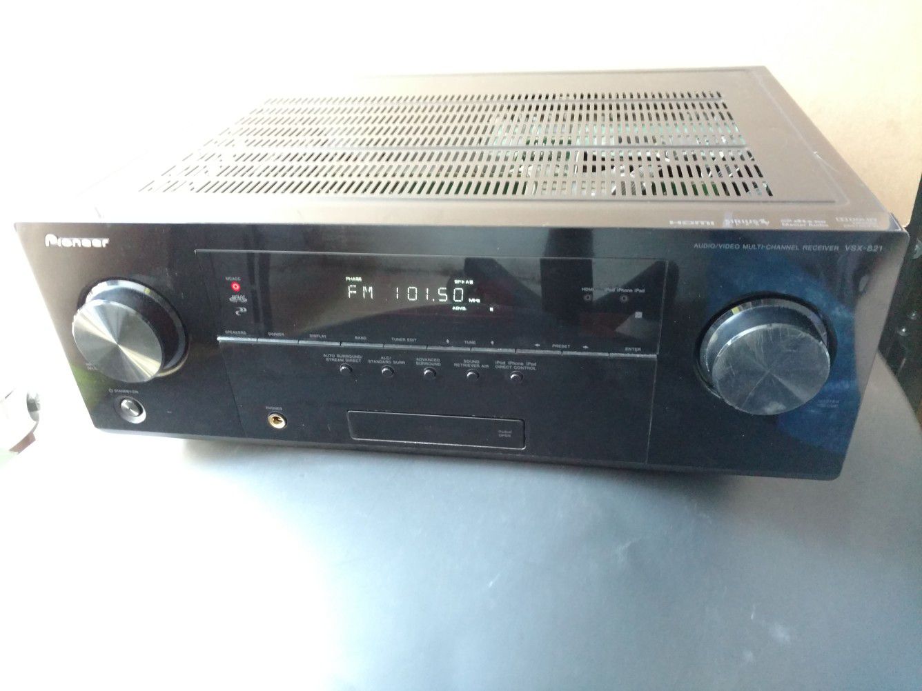 Pioneer VSX821K Surround Sound Receiver