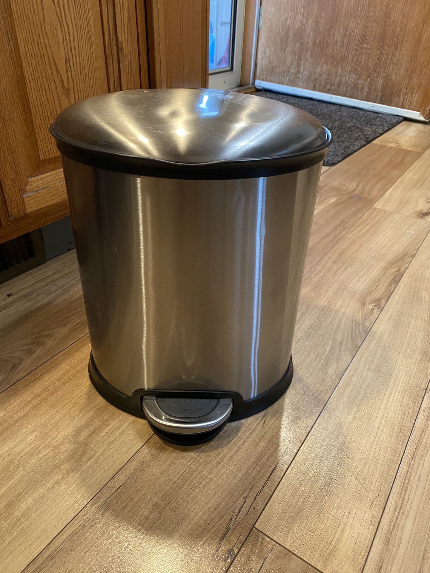 Mini Trash Can