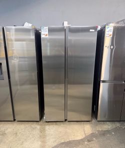 SAMSUNG STAINLESS STEEL SIDE BY SIDE REFRIGERATOR WITH ICEMAKER ONLY ❄️