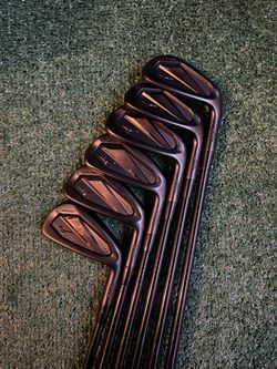 Mizuno JPX Forged Black PW-5 Iron