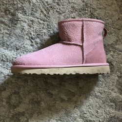 UGGs, Pink Cheetah Sheer Print, Size:9