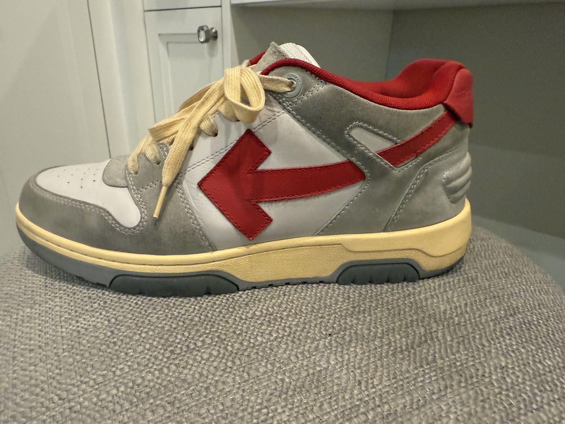 Off White Red And Beige men’s