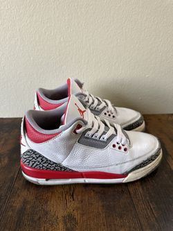 Jordan 3 Fire Red (Size 7Y)