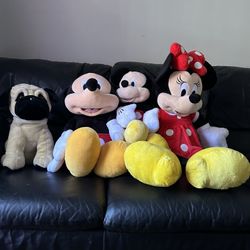 4 Plush Toys