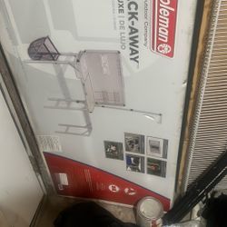 Pack Away Deluxe Coleman 