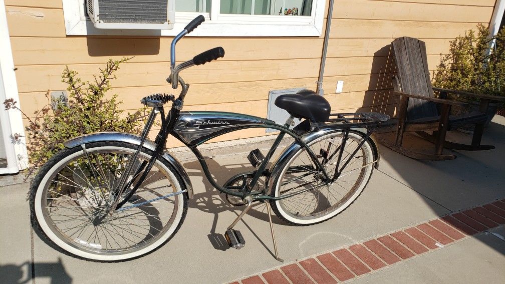 Schwinn Beach Cruiser