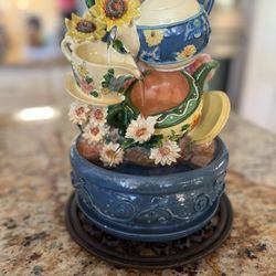 Water Fountain Teapot 