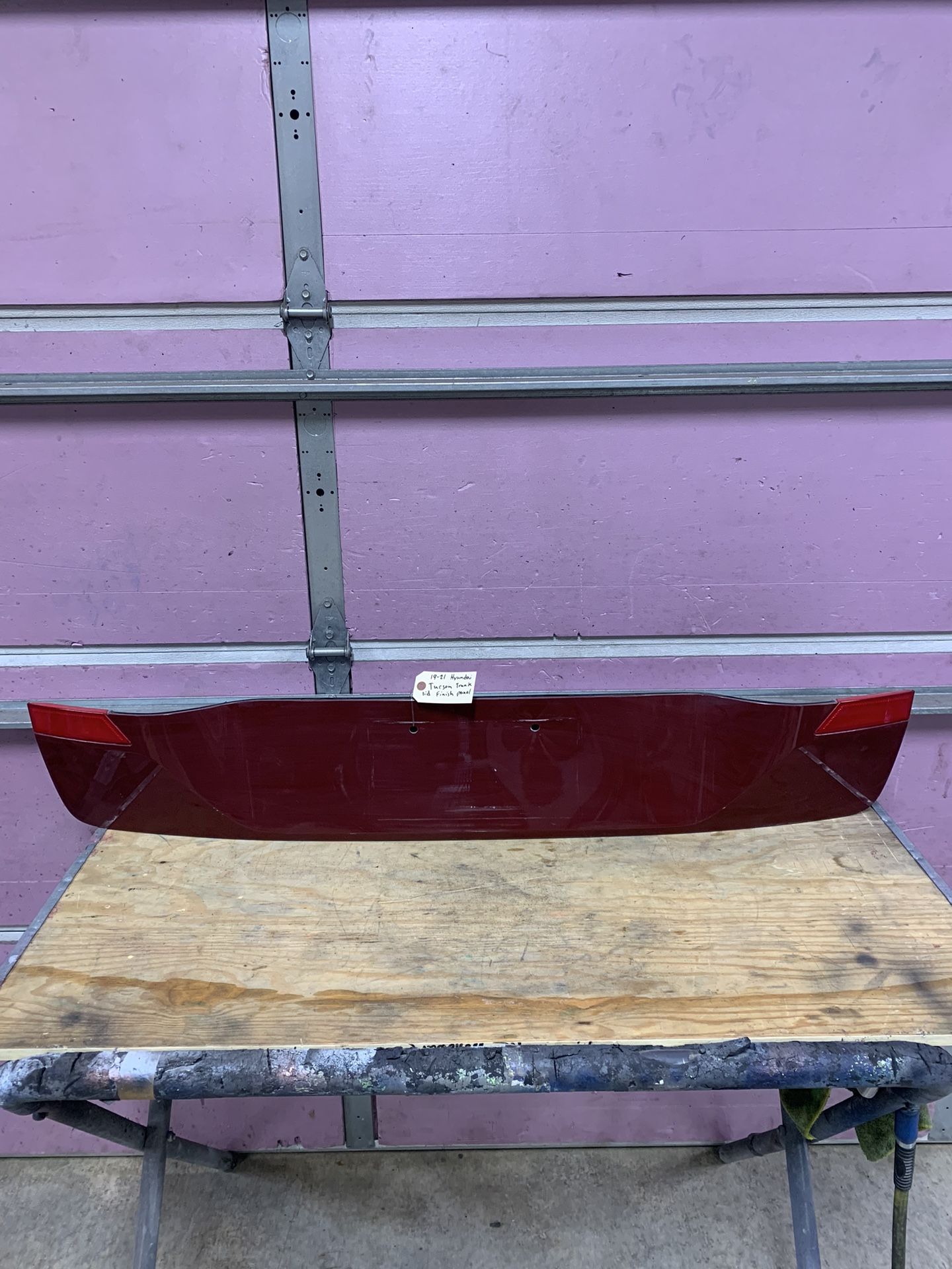 2019-2021 Hyundai Tucson Trunk Lid Molding / Finish Panel OEM