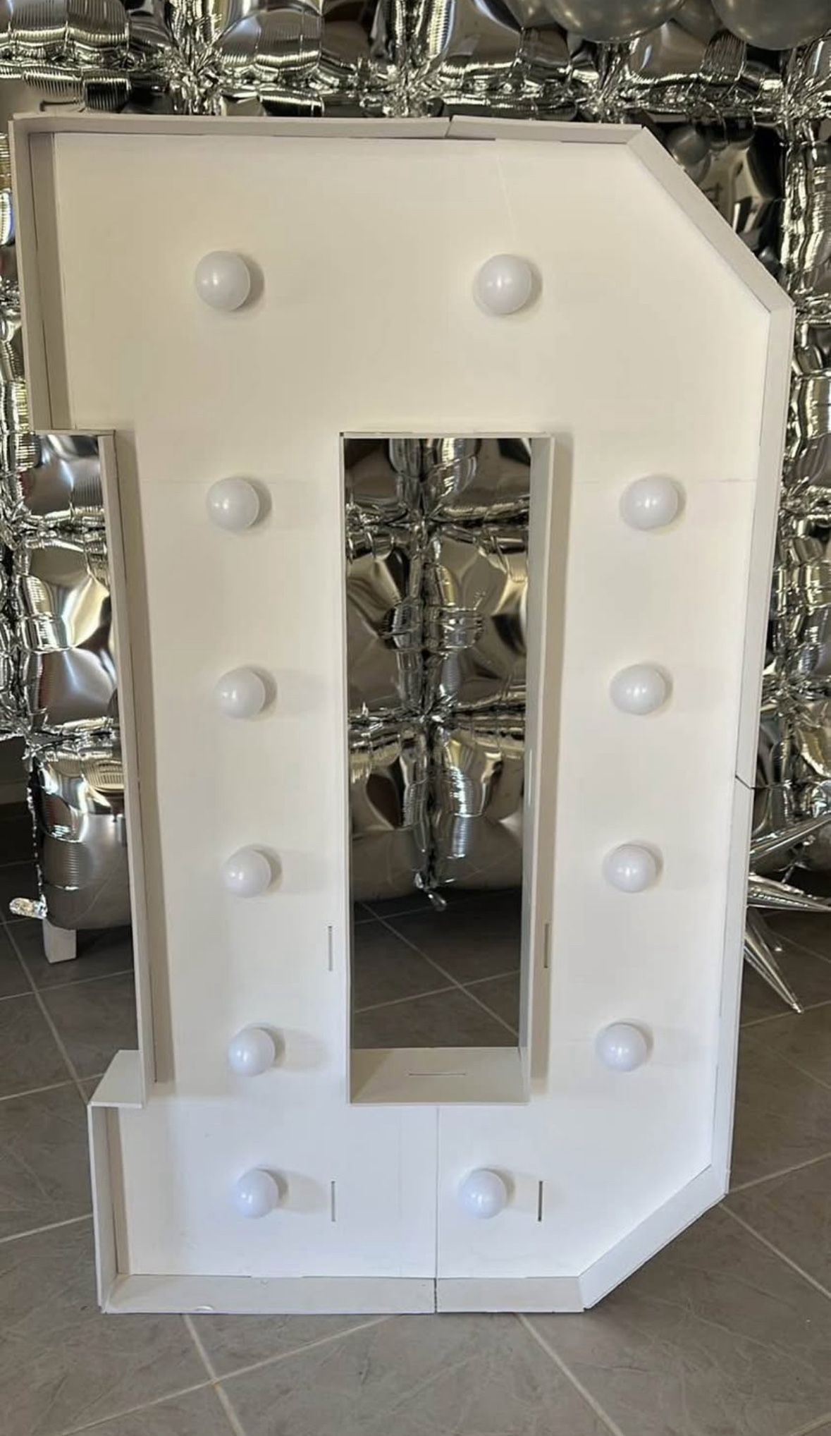 4Ft Light up letter D