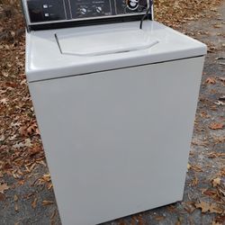 Older Washer And Dryer 