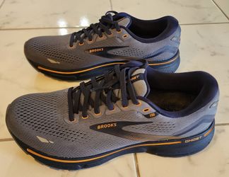 Men's Brooks Ghost 15 running shoes size 10