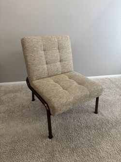 DELIVERY AVAILABLE - Cushioned Sofa Chair