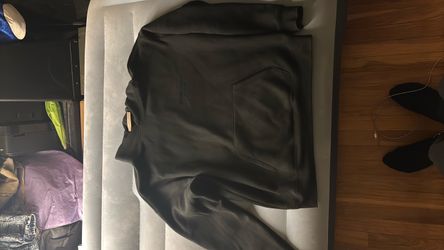 Essentials BLK Hoodie