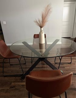 Round Dining Table (glass top)