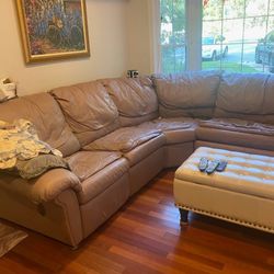 3500$ Couch! 4 Piece Sectional 22ft. 