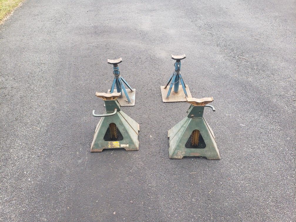 1970's era Shop Floor Jack & Jack Stands 