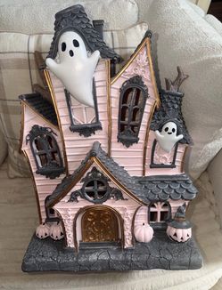 Mystic LED light up Halloween Pink Haunted House with Ghost, New