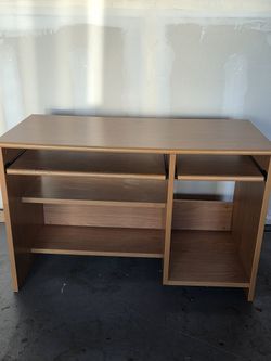 Wooden desk (Delivery Available)