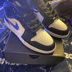 Jordan 1s Mid 