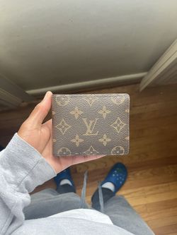 Custom Louis Vuitton Wallet - Philadelphia x LV 