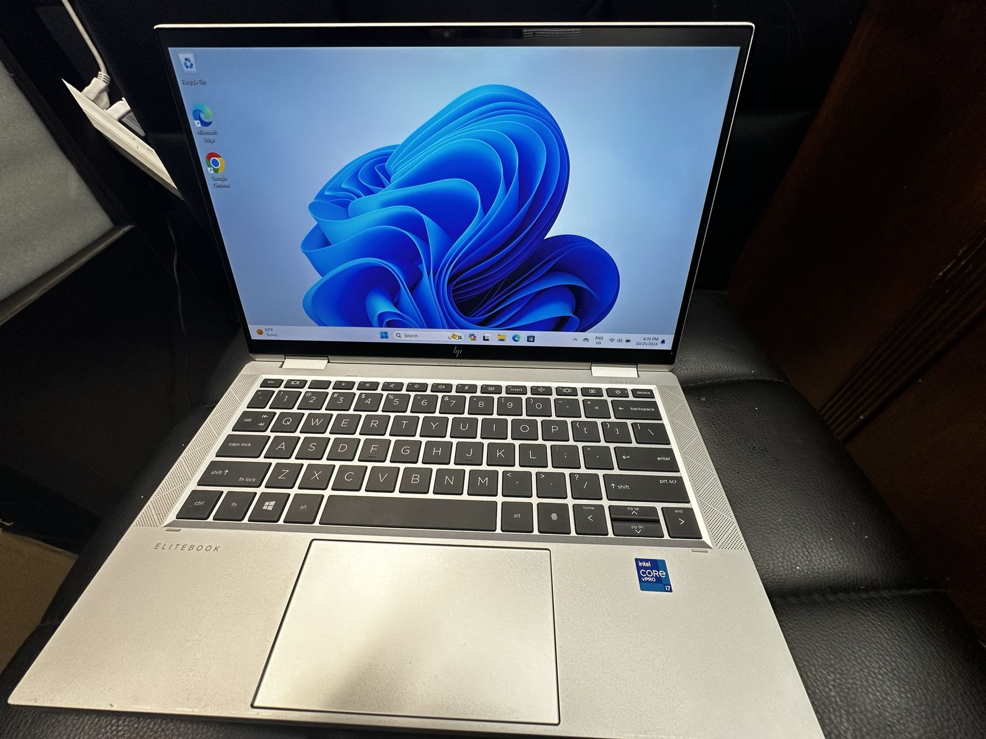 HP Elitebook x360l 1030 G8, core i7- 11th gen- touchscreen