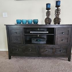 TV Stand With Candle Holders