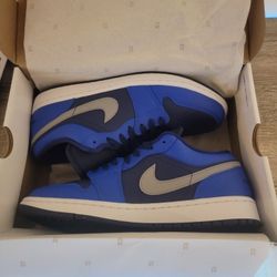 jordan 1 low 11 W or 9.5 M