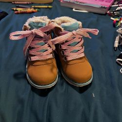 Toddler  Girl  Boots Size 5 