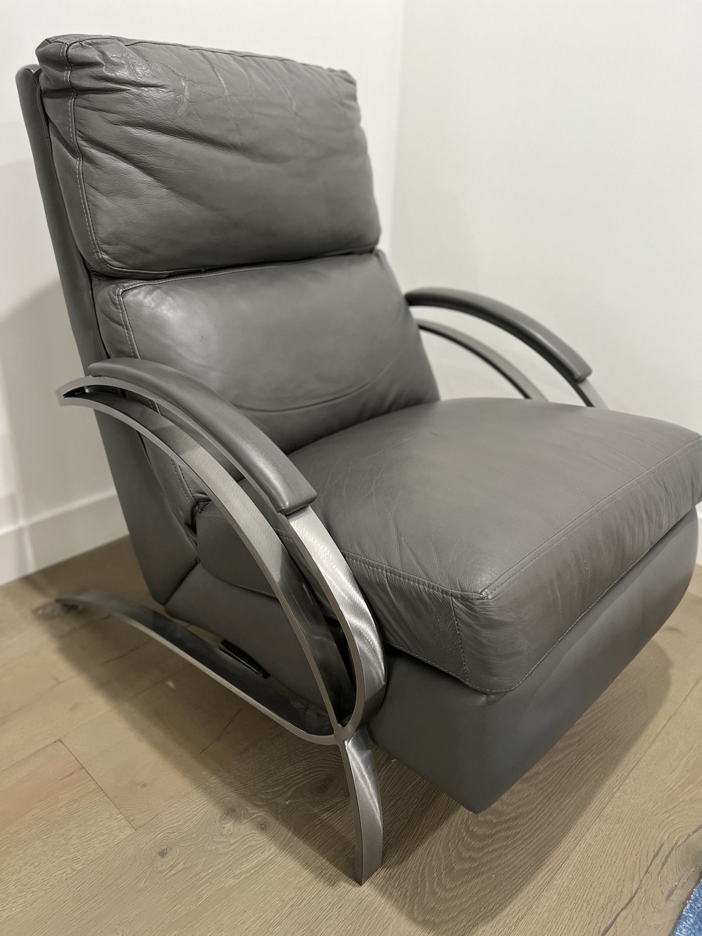 Pair Recliner Chairs