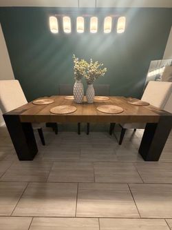 Dining table set