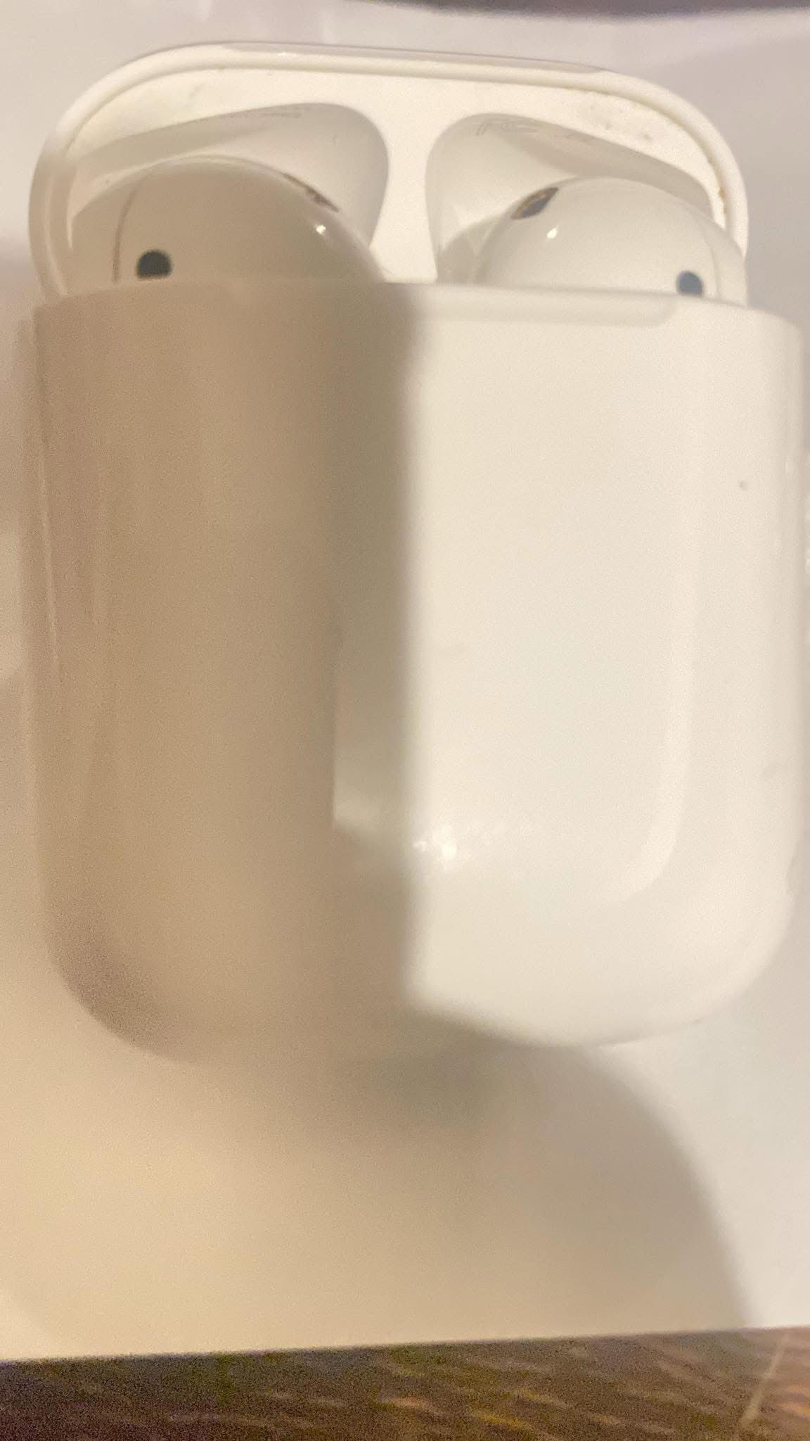 AirPods Gen 2