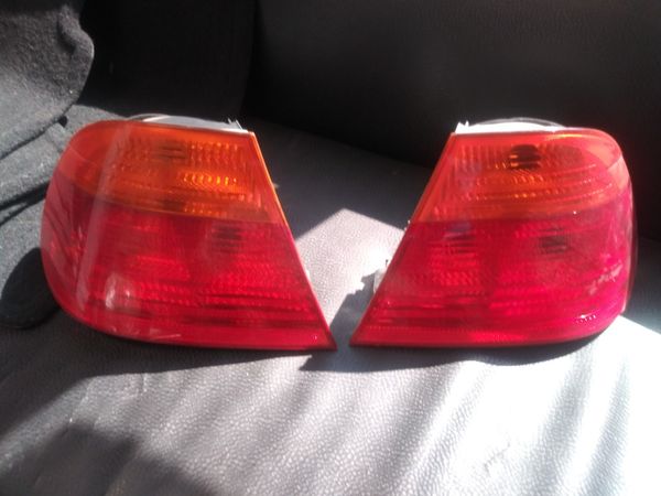 2002 To 2005 Bmw 325i Tail Light For In Las Vegas Nv Offerup 2002 To 2005 Bmw 325i Tail Light