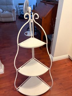 White Metal 3-Tier Corner Shelf