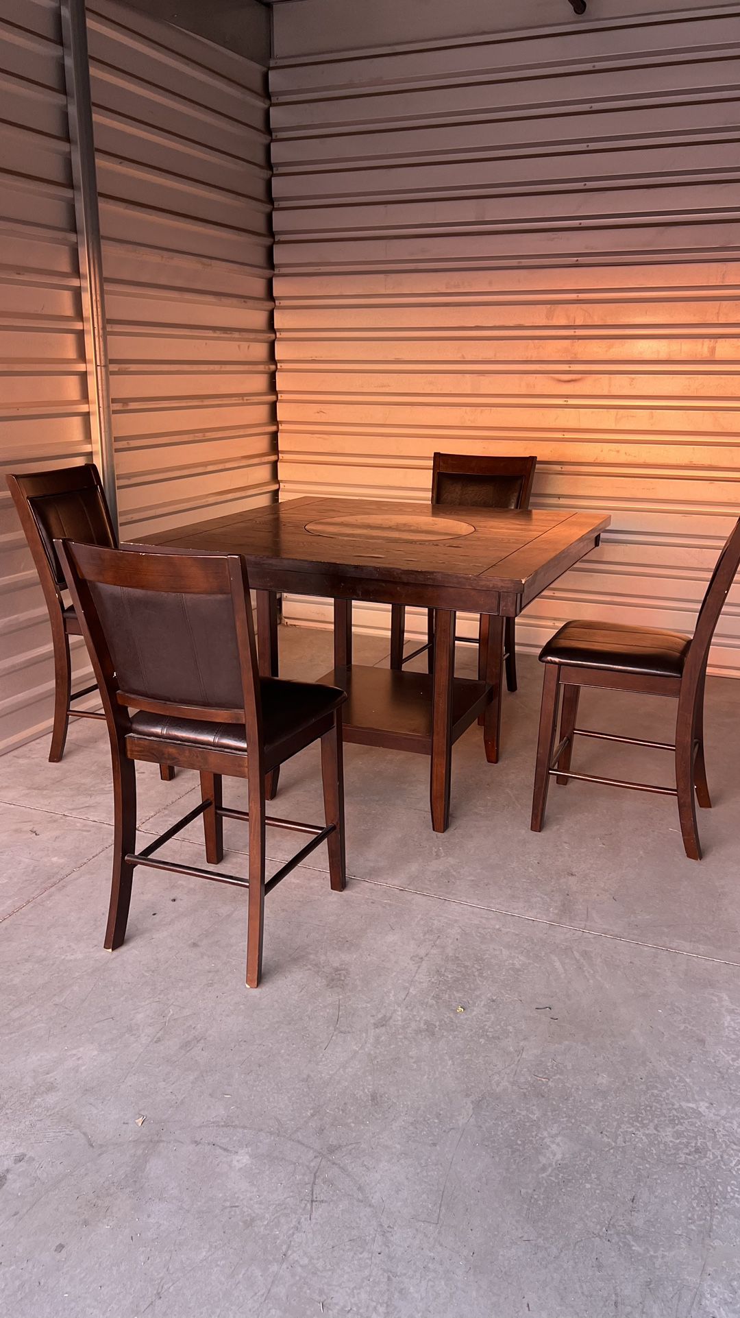 Dining Set — Dining Table and Chairs