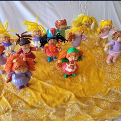 Cabbage Patch Figure Dolls All 12 For