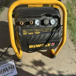 2.5 Gal. Portable Electric Heavy Duty 200 PSI Quiet Air Compressor by DEWALT