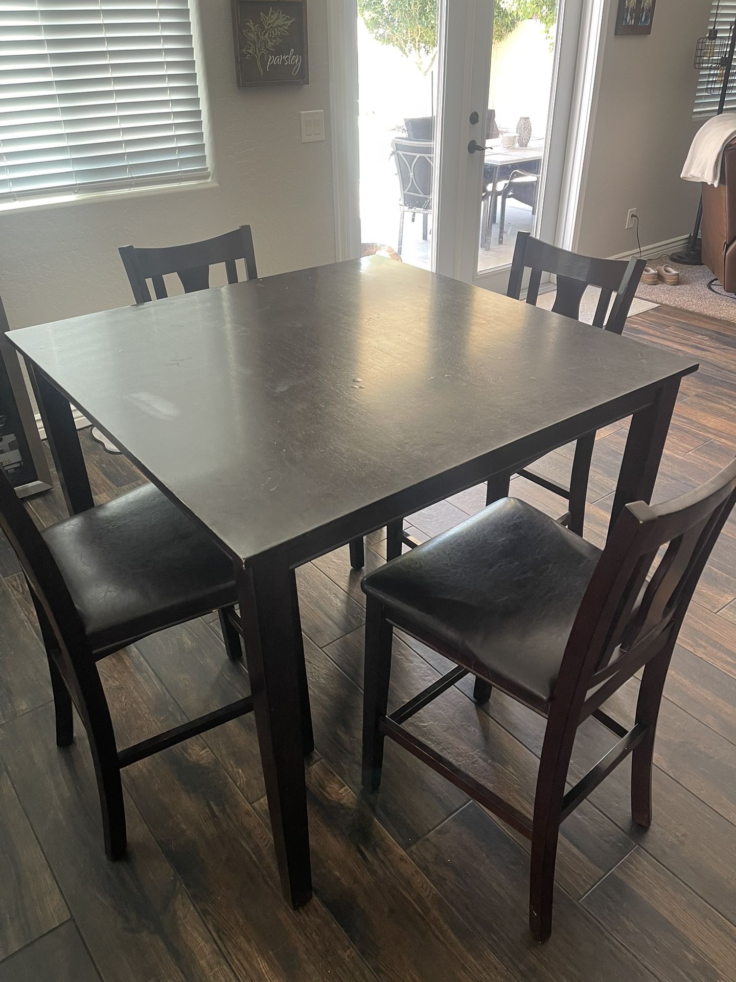 Dinning Table