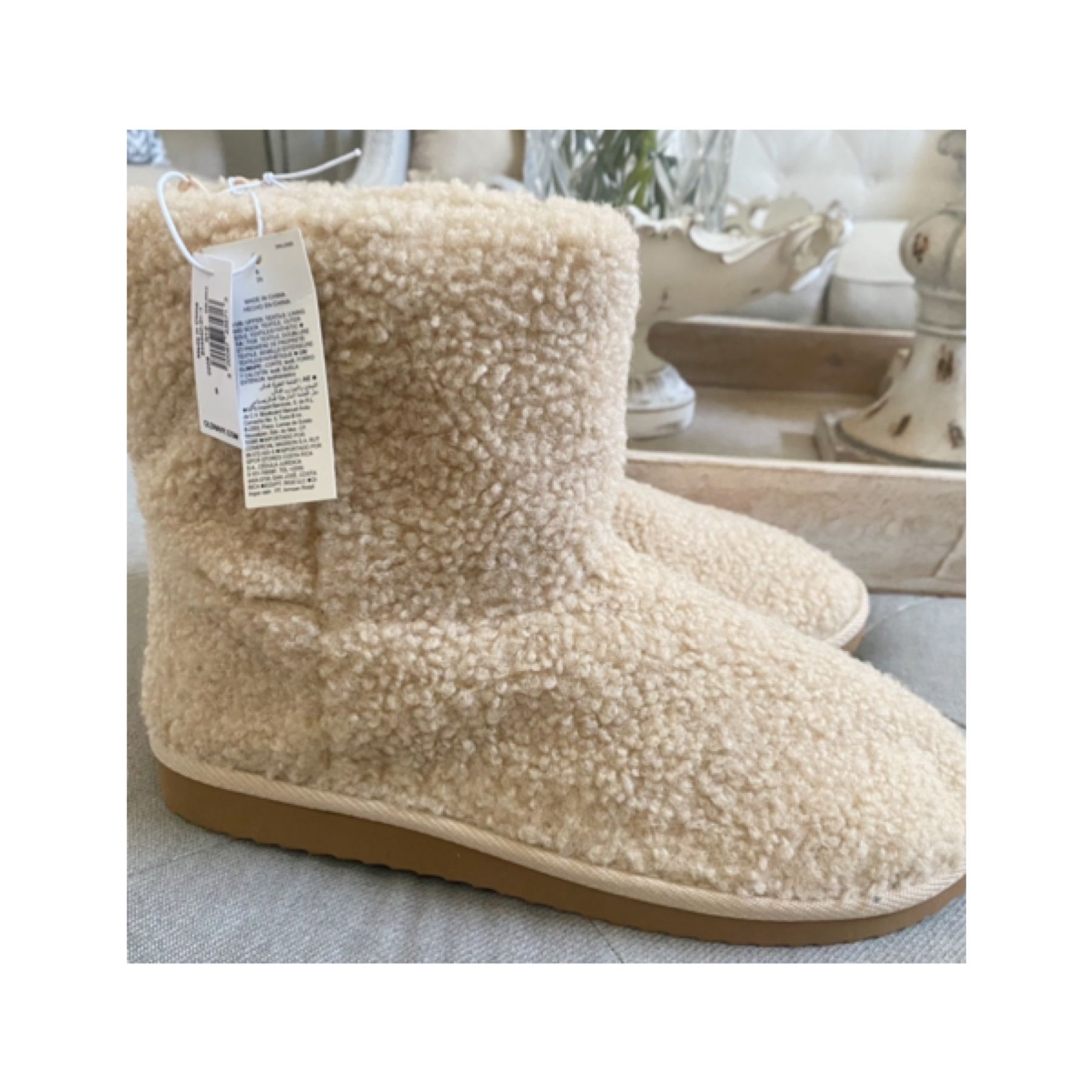 Old Navy Faux Fur Womens Boots 