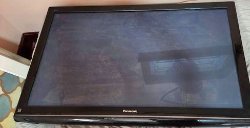 Panasonic Viera Flat Screen TV - Works Great (Wall Mount Ready)