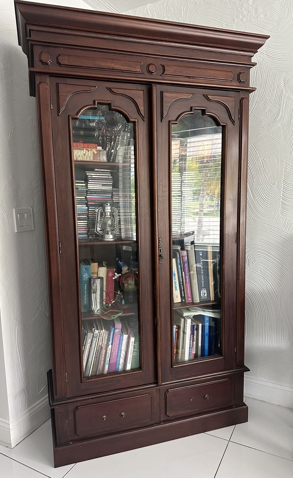 Book Shelf Cabinet