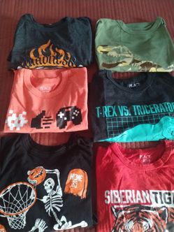 Graphic tees 10/12