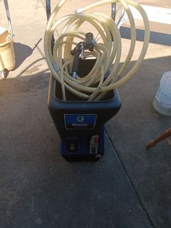 Graco Magnum Hopper