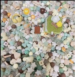 New Acrylic Beads Mix 16mm for DIY Projects Bracelets(cash & pick up only)