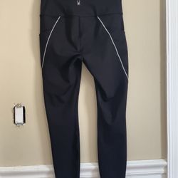 Spyder Women’s Black High Rise Leggings Reflective Trim Side Pockets Activewear