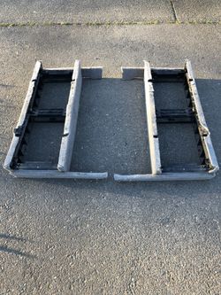 2007 Bayliner 175 Boat Seat Base